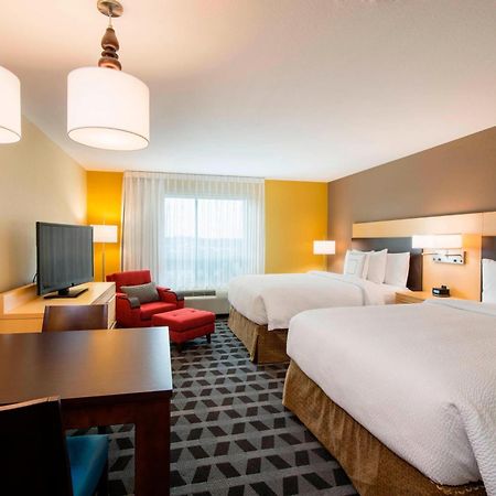 Towneplace Suites By Marriott Red Deer Exterior photo